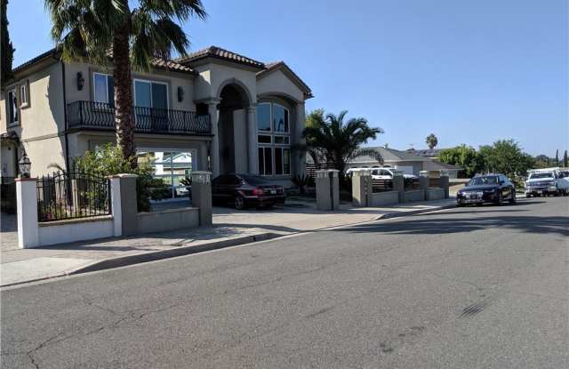 25231 De Salle Street Gallery 3