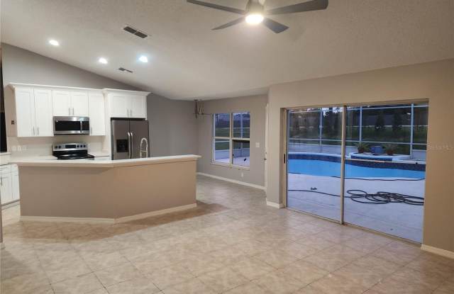 2883 PICADILLY Circle Gallery 3