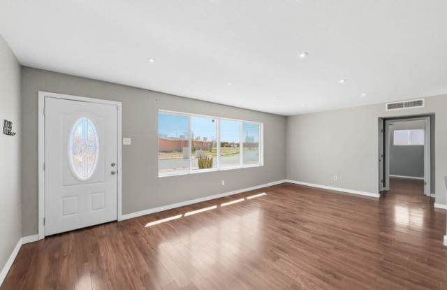 7107 Parkland Drive - 1 Gallery 4