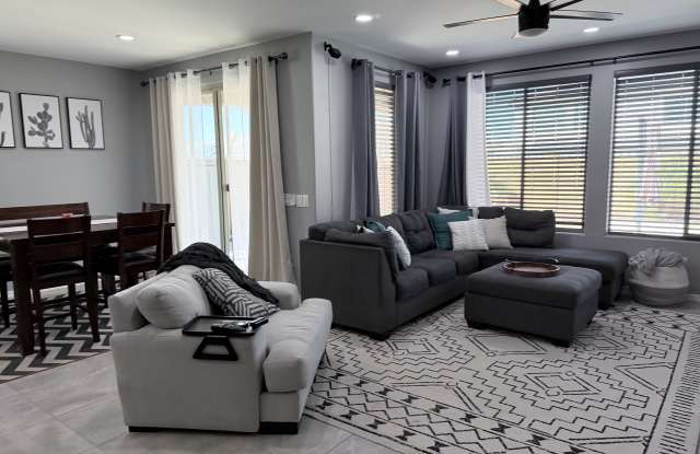 26028 W Matthew Dr Gallery 3