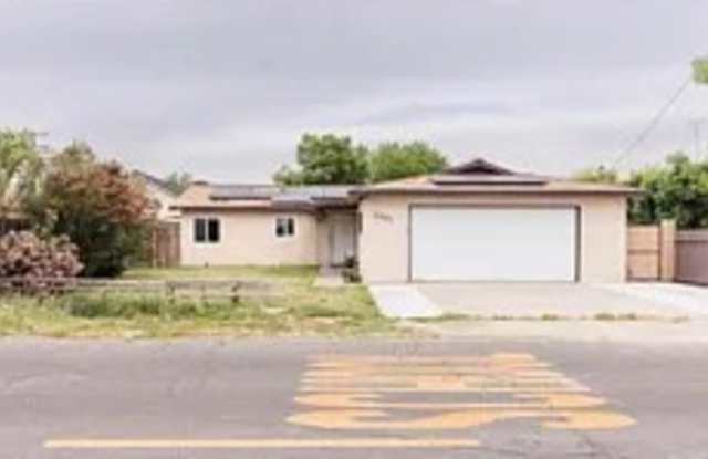 2091 Leoni Drive Gallery 1