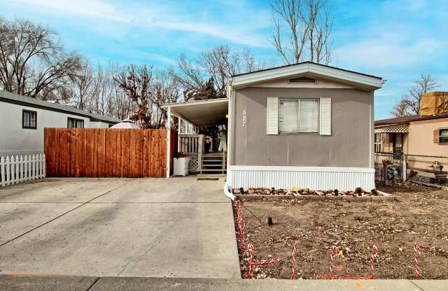527 Pisces Ln Gallery 2