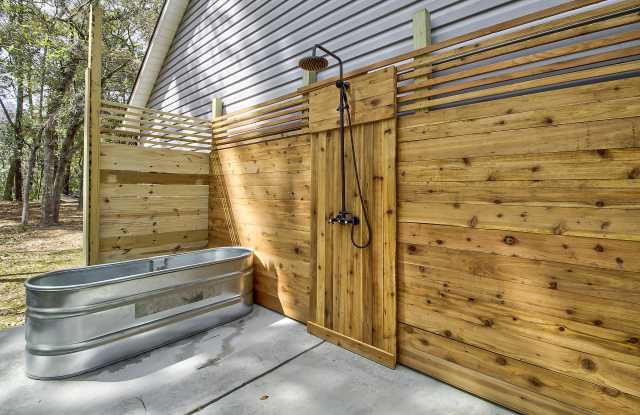 201 Adele Ct Gallery 2