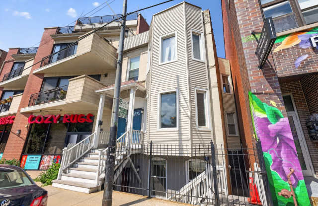 1629 N Clybourn Avenue Gallery 1