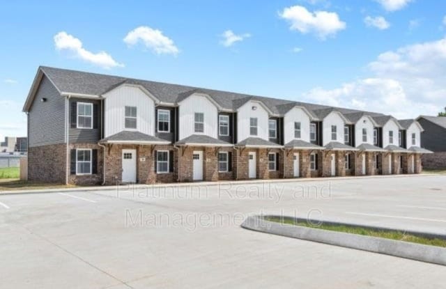971-607 Professional Park - 971 Professional Park Dr, Montgomery County, TN 37040