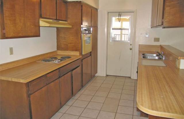 2025 E. Colgate Dr. Gallery 4