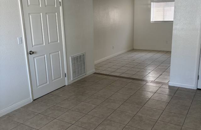 1832 Goldfield Street - 1 Gallery 4