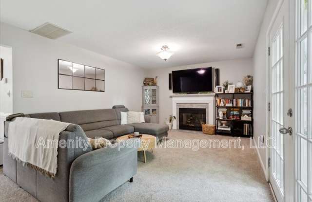 4 West Spur Court Gallery 3