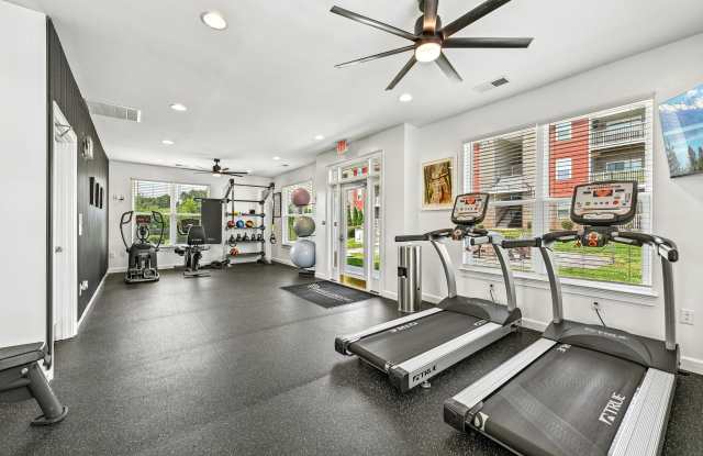 Hawks Landing Luxury Apartments Gallery 3