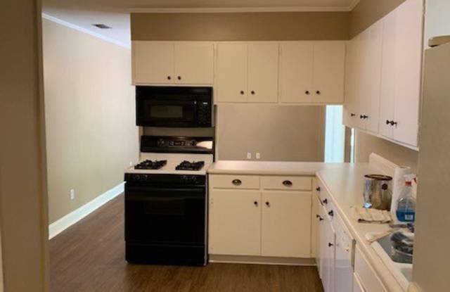 3 Bedroom 2 Bath Brick home in Valdosta Gallery 3