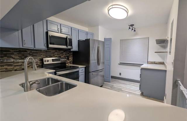 4430 NW 92nd Way photos photos