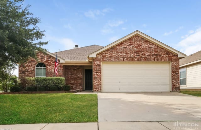 1001 Fort Apache Drive - 1001 Fort Apache Drive, Fort Worth, TX 76052