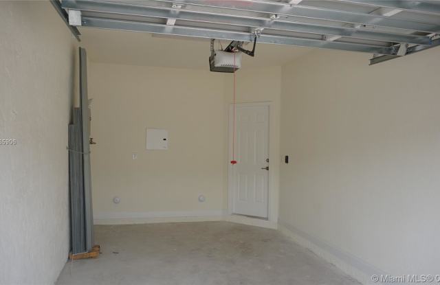 10428 W 32nd Ln Gallery 2