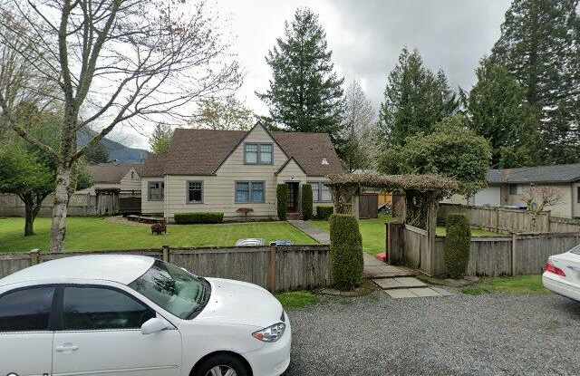 532 Main Avenue N. photos photos