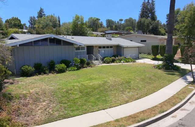Beautiful One Level, 3 Bedroom, 3 Bathroom Tarzana Pool Home for Lease! photos photos