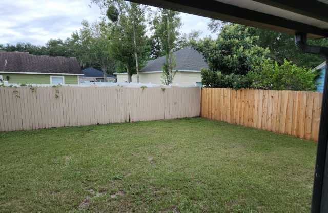 6105 West 2nd Manor Gallery 4