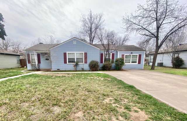 Pre-leasing now - 3 bed /2 bath - available 6/10/2026 photos photos