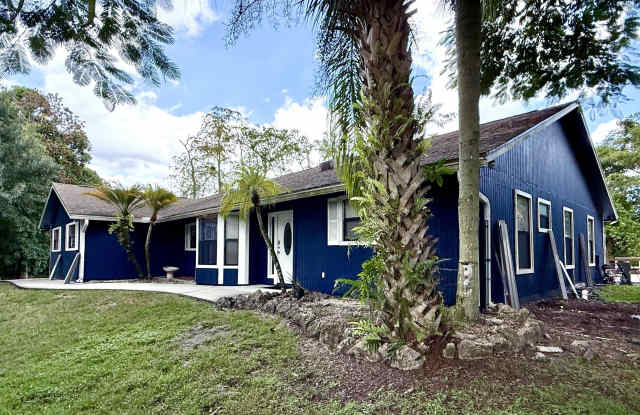 15684 86th Way N photos photos
