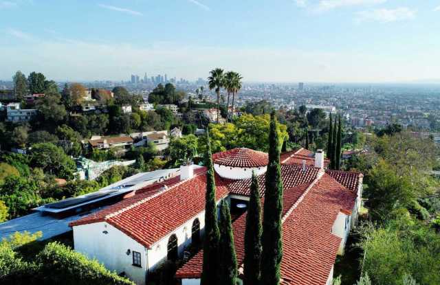 2311 ALTO OAK Drive Gallery 2