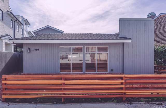 1709 E Balboa Boulevard Gallery 2