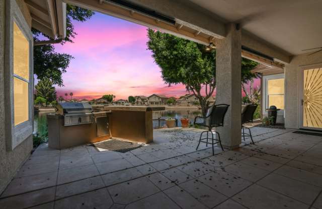 Spacious 4BR House on Arrowhead Lake in Glendale photos photos