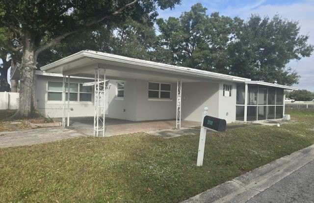 2334 42nd Ave. N photos photos