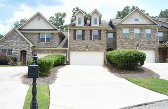 Gorgeous Townhome Gallery 3