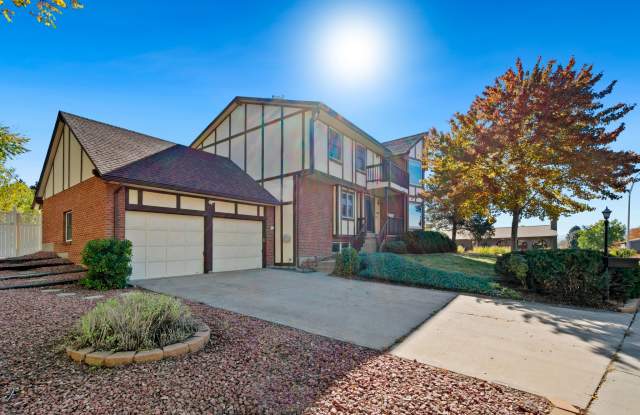 7404 Queen Circle Gallery 1