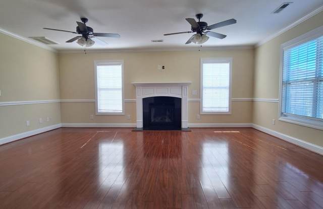 2205 Great Laurel Court Gallery 4