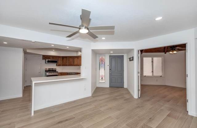 2174 S Del Valle Way Gallery 2