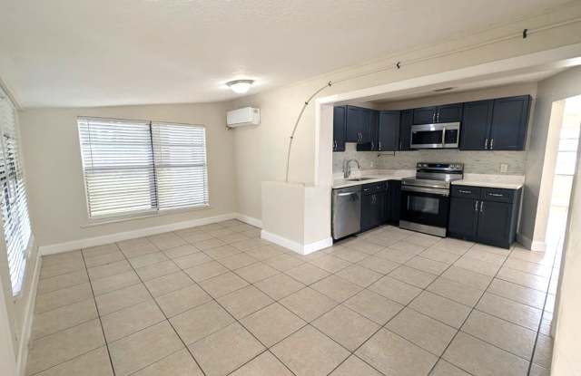 3BR Fort Lauderdale Rental with Spacious Yard Gallery 4
