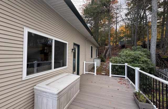 12 Lake Drive Gallery 3