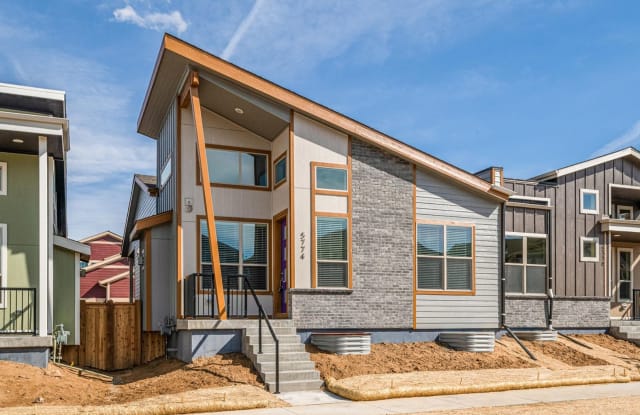 5774 Geneva St - 5774 Geneva St, Denver, CO 80238