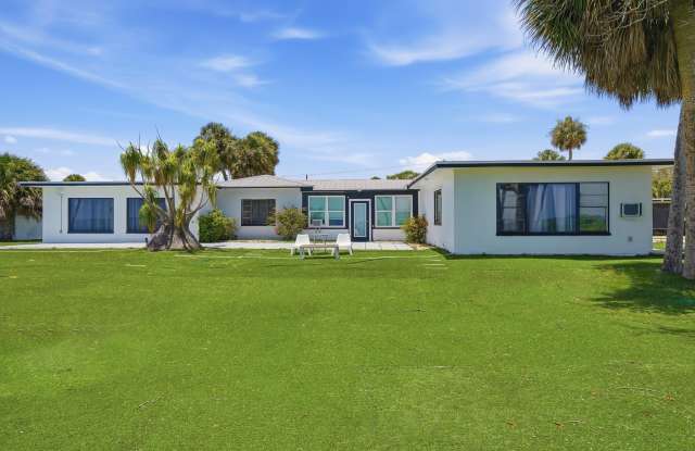 6003 S INDIAN RIVER Drive Gallery 1