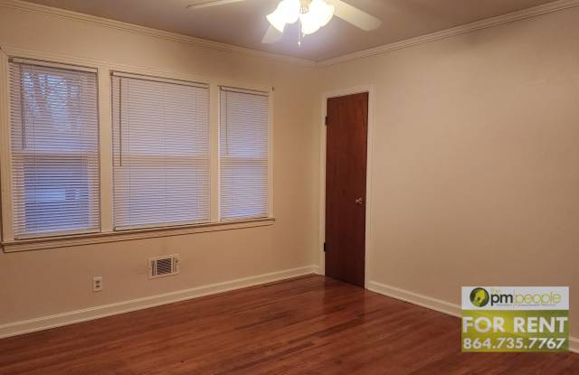 Beautiful 3/1.5 brick ranch - 1 Leland Circle, Berea, SC 29617