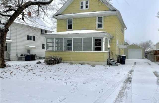 2110 12th Street SW - 2110 12th Street Southwest, Akron, OH 44314