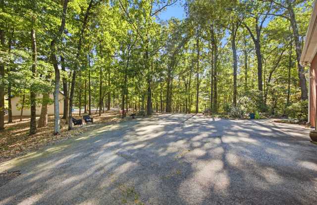 2515 Rock Springs RoadUnit A Gallery 4