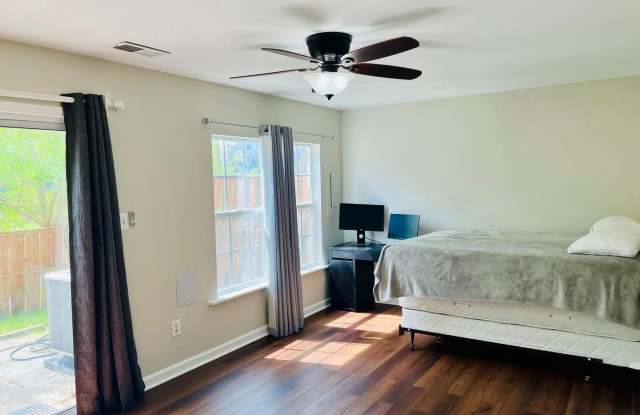 45551 LAKE HAVEN Terrace Gallery 3
