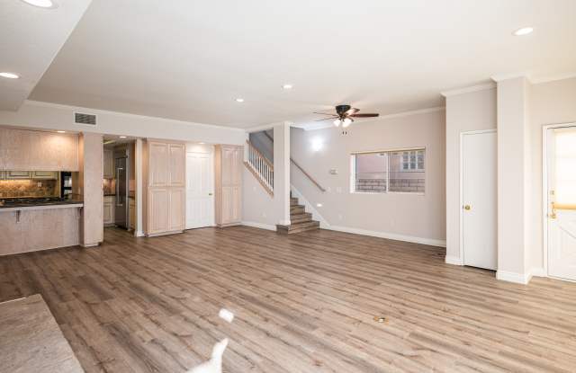 608 West Oceanfront Gallery 4