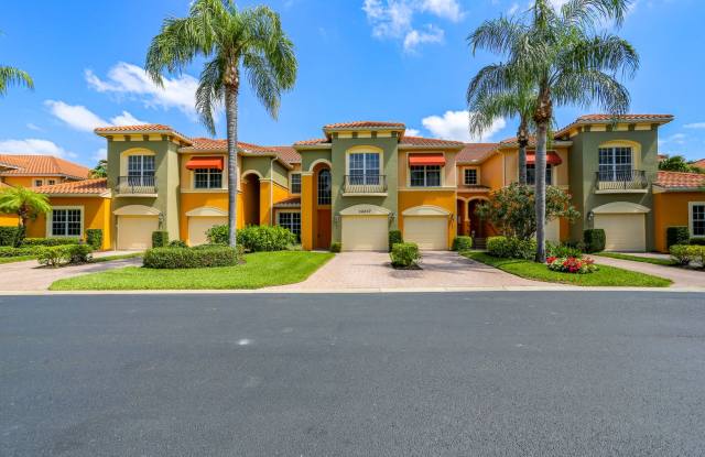 ** VASARI GOLF AND COUNTRY CLUB ** GOLF TRANSFER HERE ** 2/2 ** SEASONAL OR ANNUAL RENTAL ** photos photos