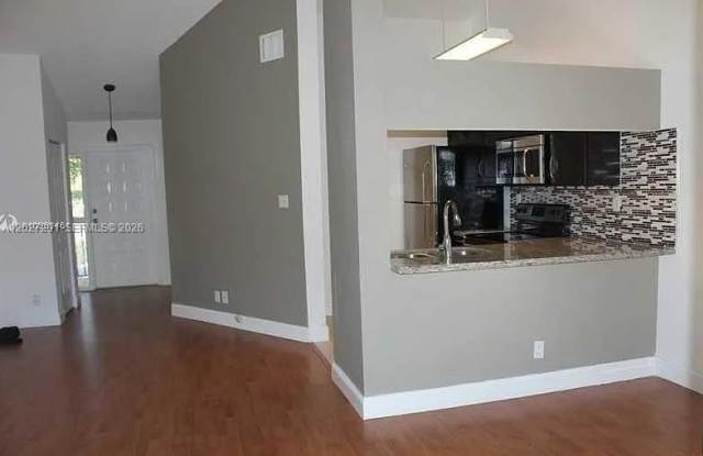 13907 SW 91st Ter photos photos