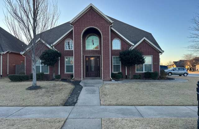 Available March 1st! Modern 5-Bedroom 4-Bathroom Home in SW Bentonville photos photos