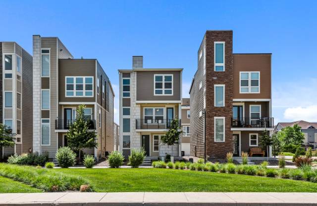 15888 E Broncos Pl Gallery 3