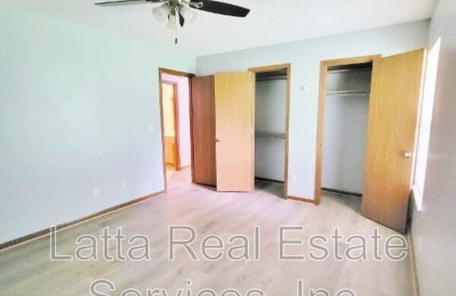 410 S Johnson Dr Gallery 4