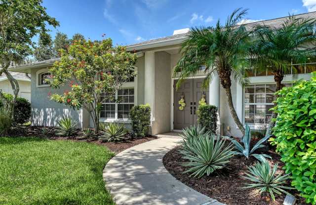 4-Bedroom Home with Pool in Eastlake Community photos photos