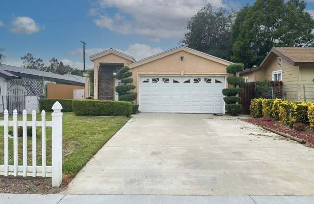 3 Bedroom home for lease in Ontario photos photos