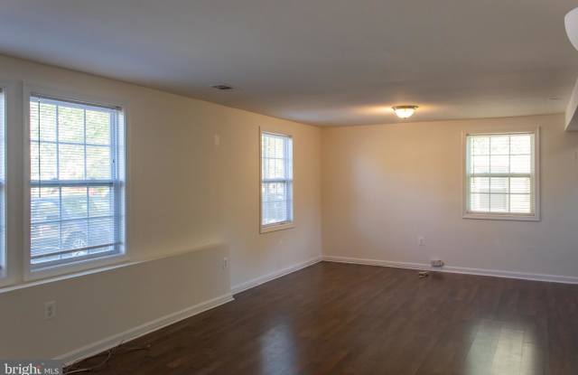 1324 CHAPELVIEW DRIVE Gallery 4