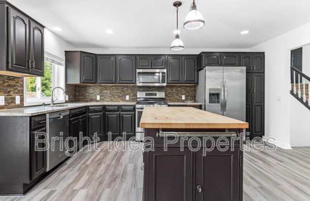 1716 Evergreen Drive Gallery 2
