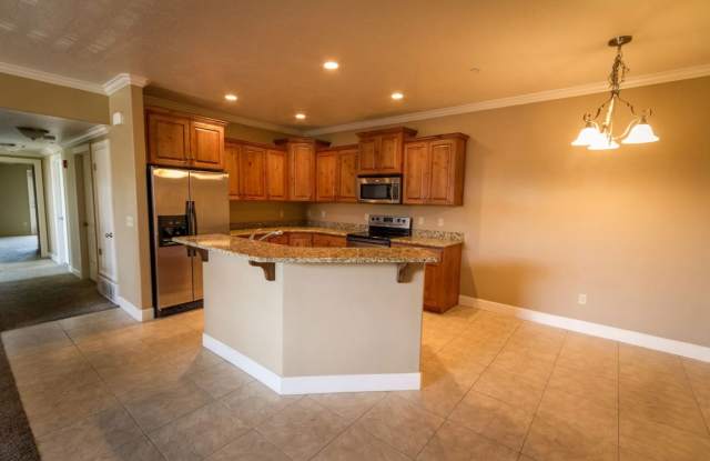 Milano Village | 3 Bedroom Naples Gallery 1