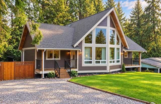 1937 Cedar Park Drive North Gallery 1